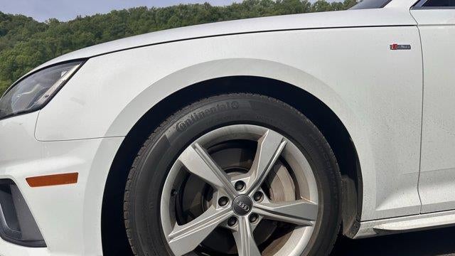 2019 Audi A4 quattro Premium 45 TFSI
