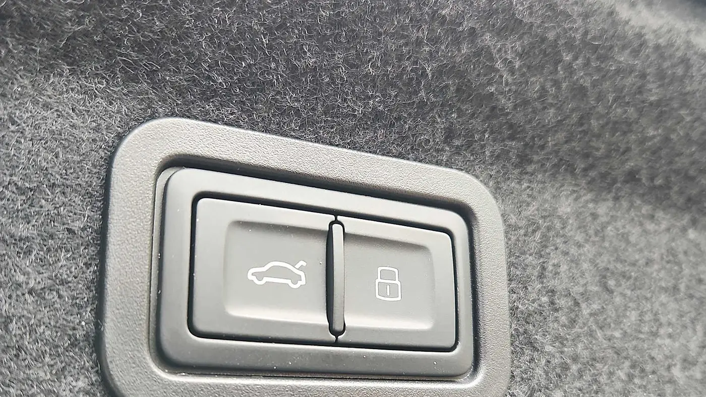 2023 Audi A6 quattro Premium Plus 45 TFSI