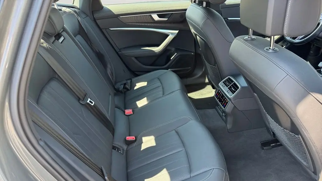 2023 Audi A6 quattro Premium Plus 45 TFSI