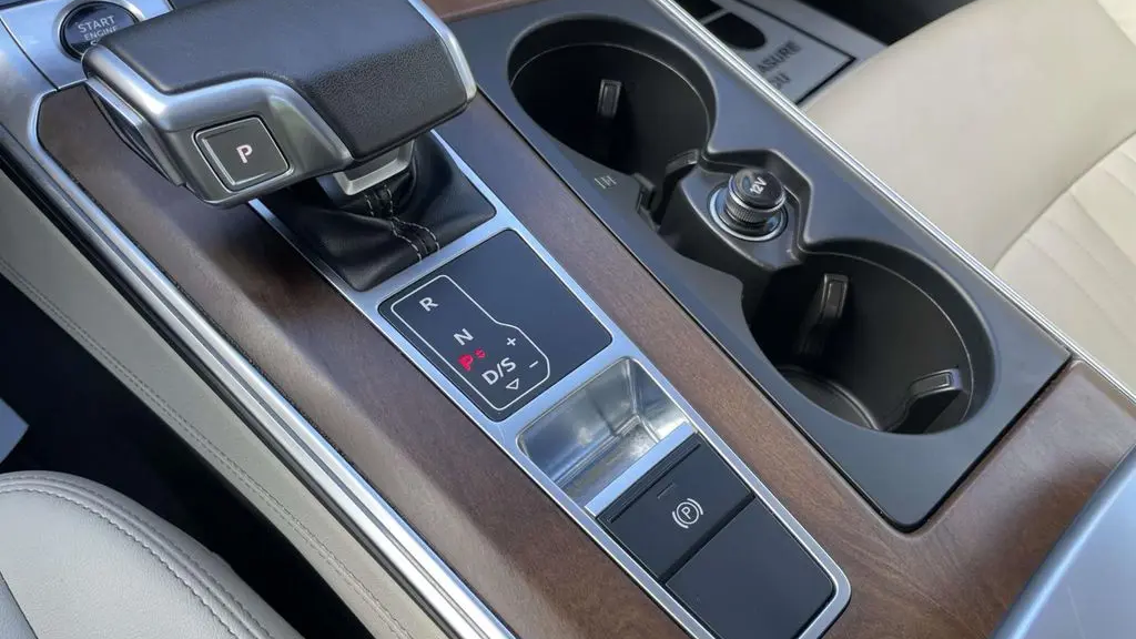 2024 Audi A6 quattro Premium Plus 45 TFSI