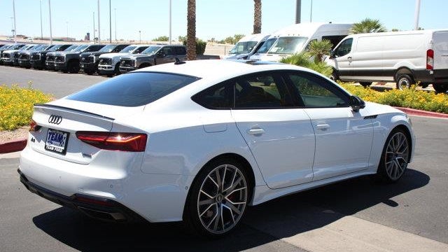2025 Audi A5 Sportback quattro S line Prestige 45 TFSI