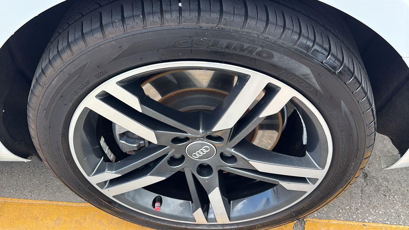 2018 Audi A4 2.0T quattro Premium Plus