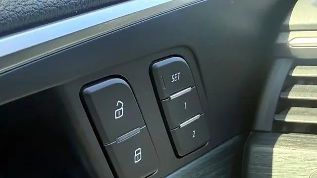 2018 Audi A4 2.0T quattro Premium Plus