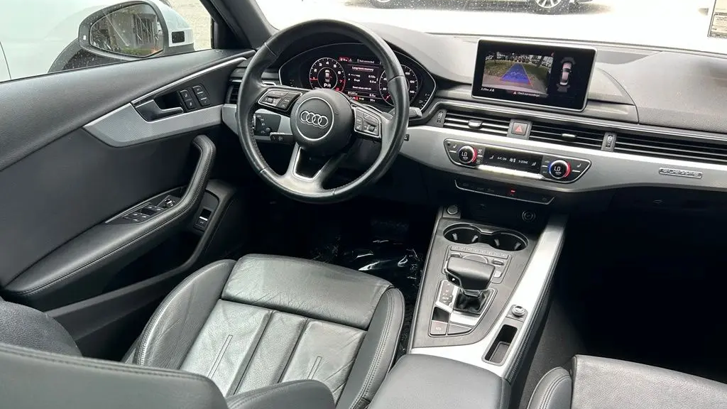 2019 Audi A4 quattro Premium Plus 45 TFSI