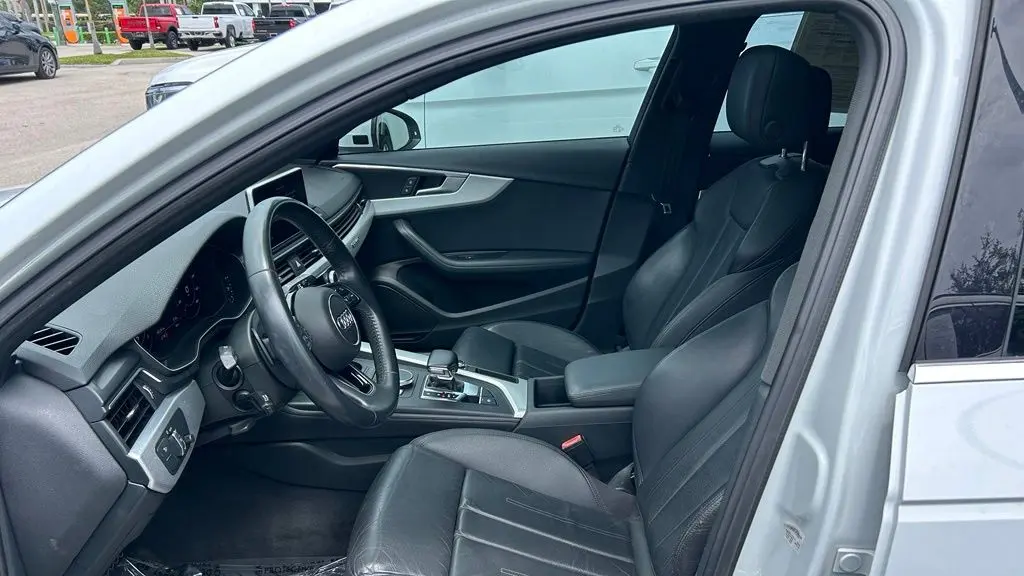 2019 Audi A4 quattro Premium Plus 45 TFSI