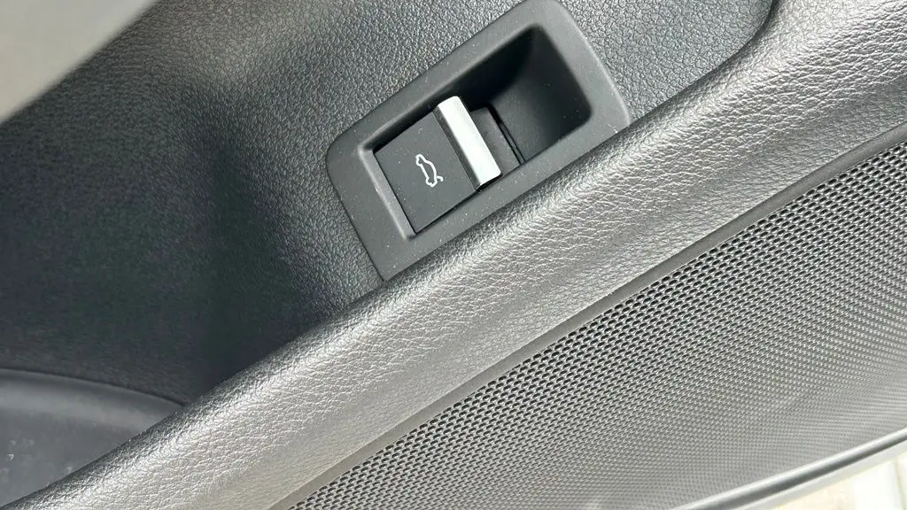 2019 Audi A4 quattro Premium Plus 45 TFSI