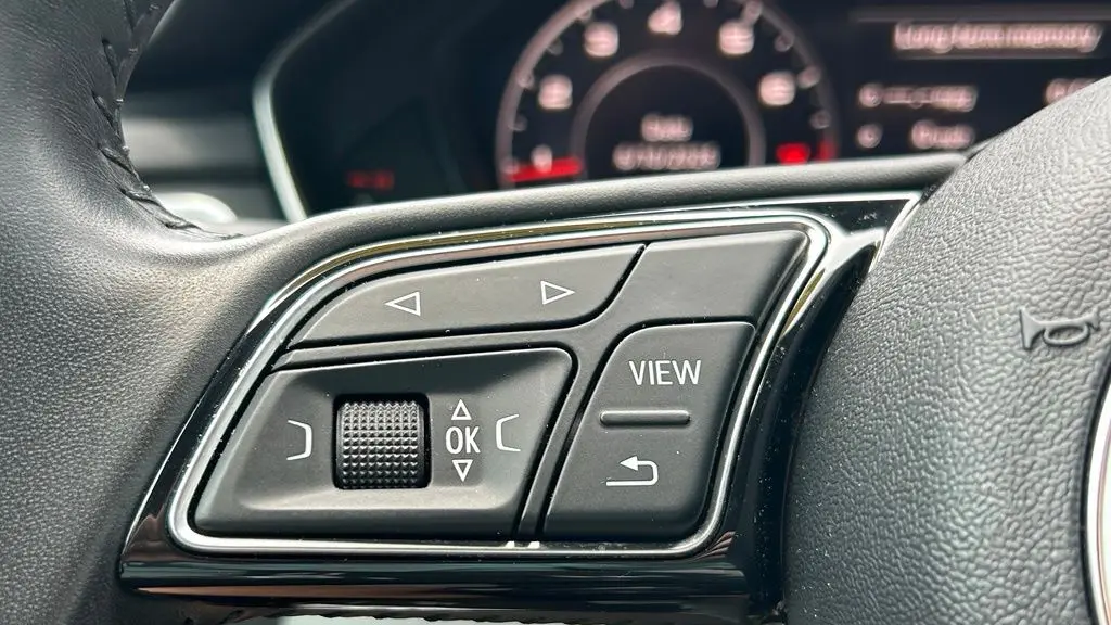 2019 Audi A4 quattro Premium Plus 45 TFSI