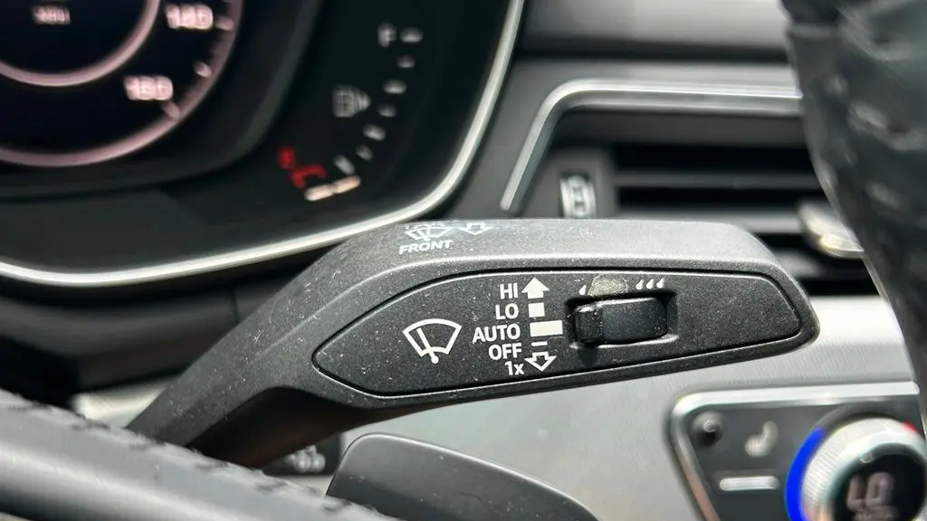 2019 Audi A4 quattro Premium Plus 45 TFSI