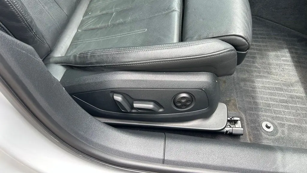 2019 Audi A4 quattro Premium Plus 45 TFSI