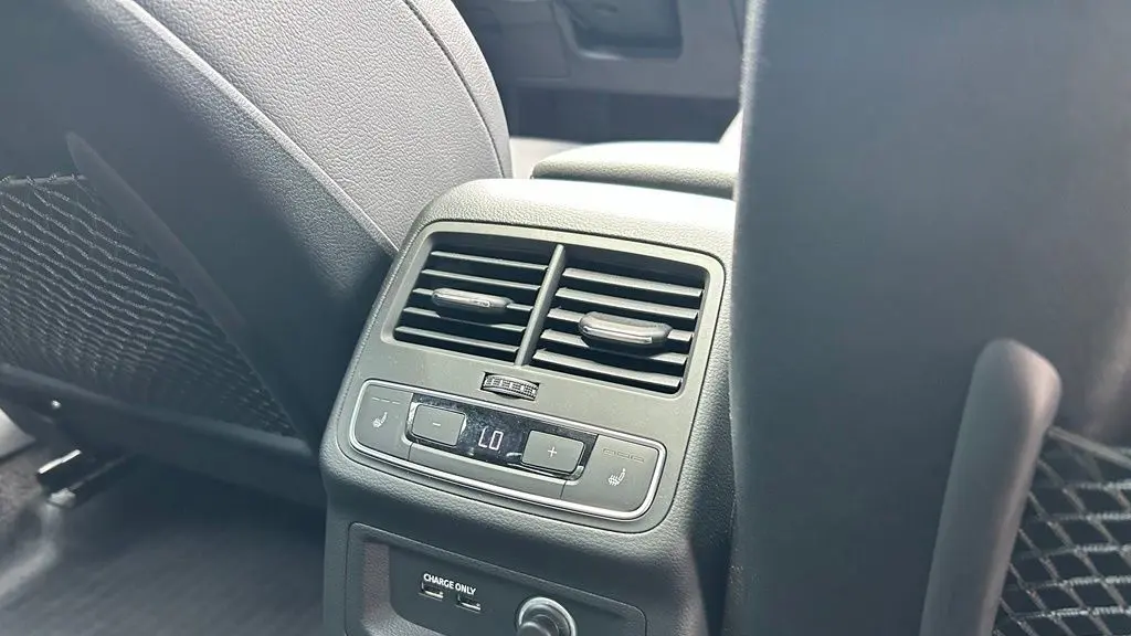2019 Audi A4 quattro Premium Plus 45 TFSI