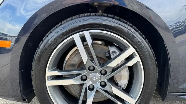 2018 Audi A4 2.0T quattro Premium Plus