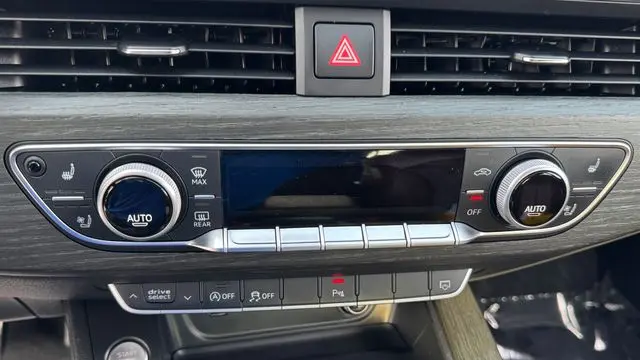 2018 Audi A4 2.0T quattro Premium Plus