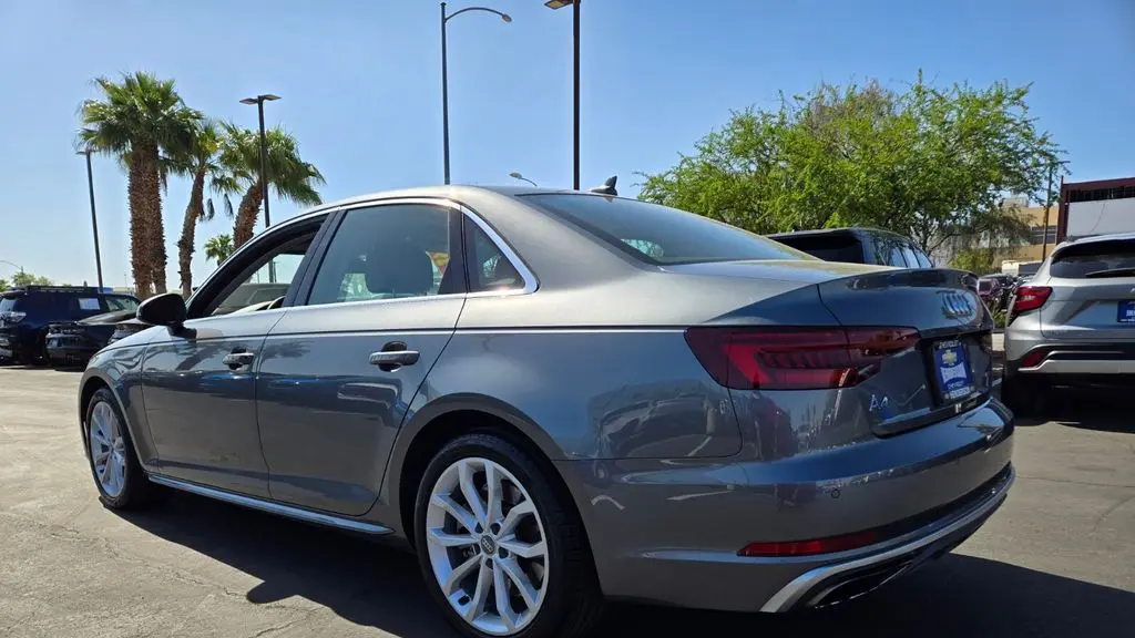 2019 Audi A4 quattro Premium Plus 45 TFSI