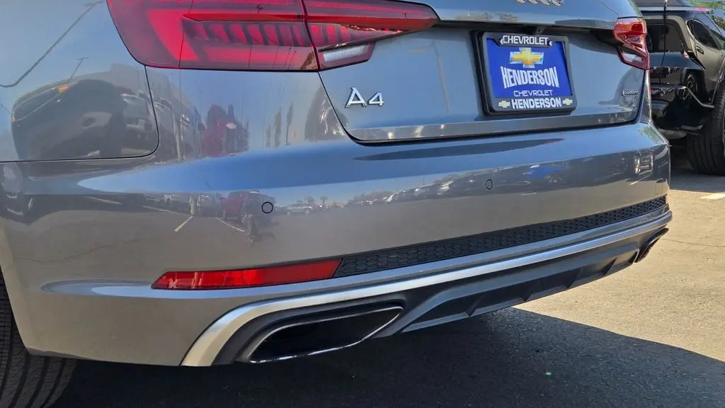 2019 Audi A4 quattro Premium Plus 45 TFSI