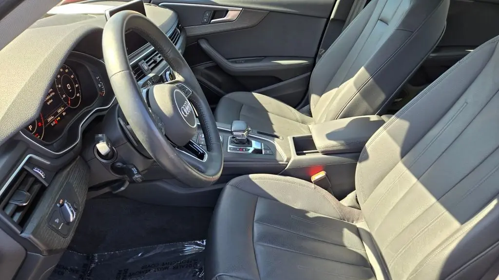 2019 Audi A4 quattro Premium Plus 45 TFSI