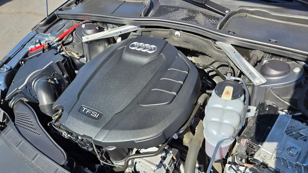 2019 Audi A4 quattro Premium Plus 45 TFSI