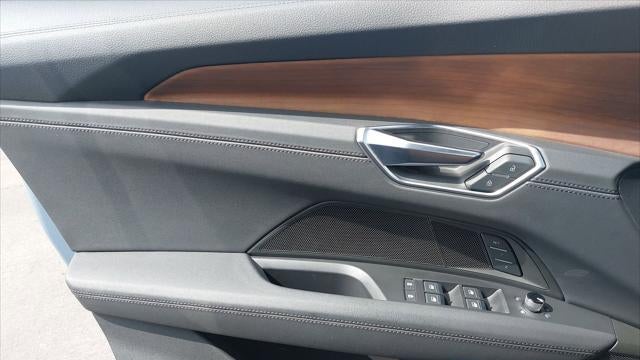 2023 Audi e-tron GT quattro Premium Plus
