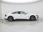 2022 e-tron GT Thumbnail 7