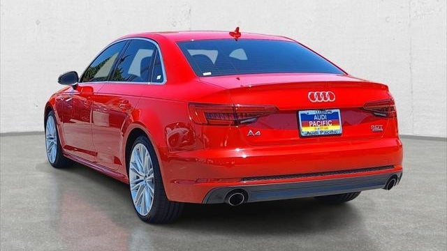 2017 Audi A4 2.0T quattro Prestige