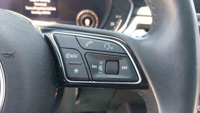 2017 Audi A4 2.0T quattro Prestige