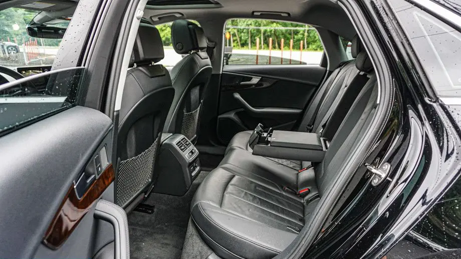 2019 Audi A4 Premium Plus 40 TFSI