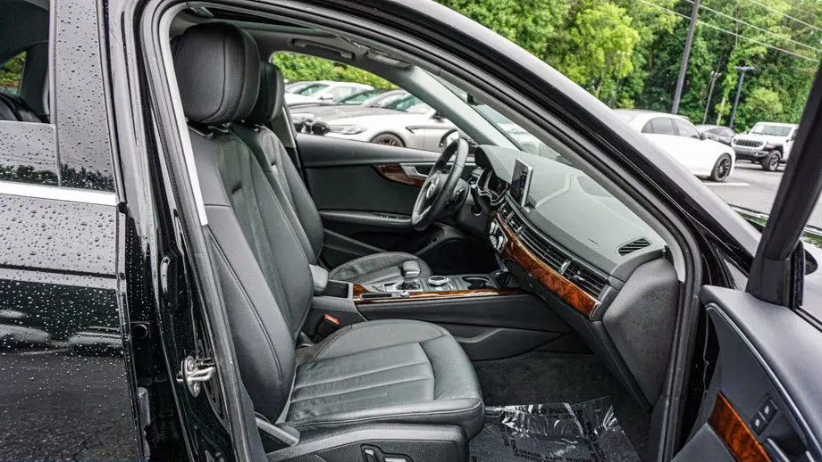 2019 Audi A4 Premium Plus 40 TFSI