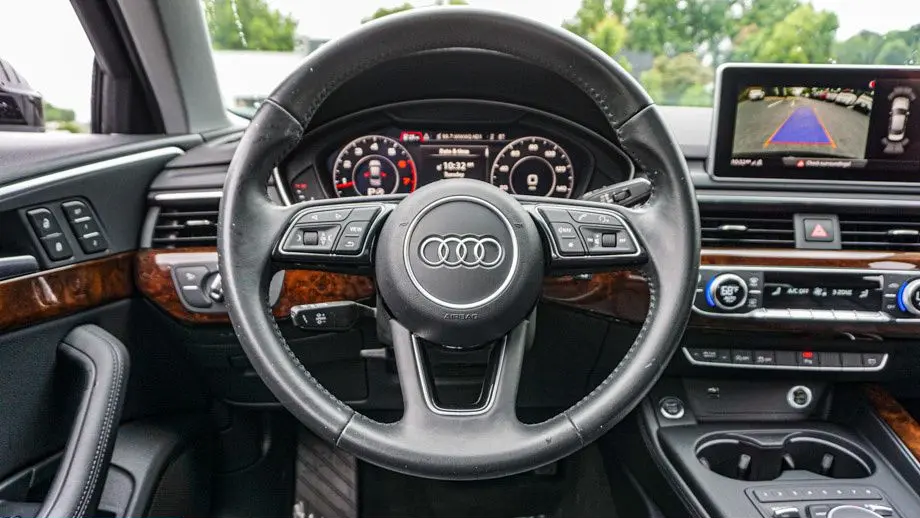 2019 Audi A4 Premium Plus 40 TFSI