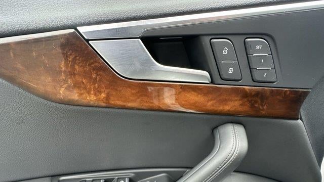 2019 Audi A4 Premium Plus 40 TFSI