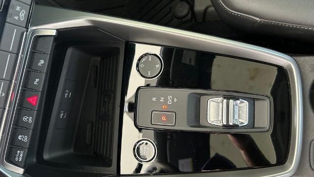 2024 Audi A3 quattro Premium Plus 40 TFSI