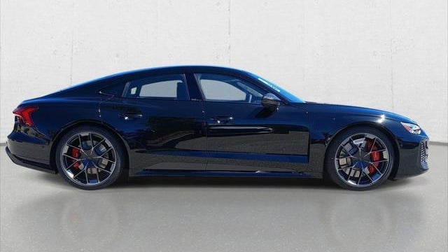 2026 Audi RS e-tron GT performance quattro