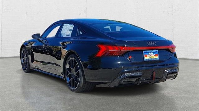 2026 Audi RS e-tron GT performance quattro