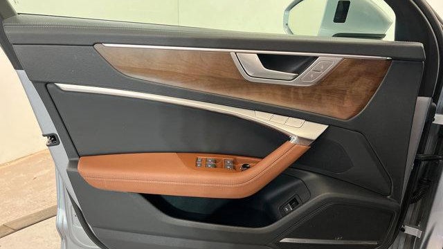 2024 Audi A6 quattro Premium Plus 55 TFSI