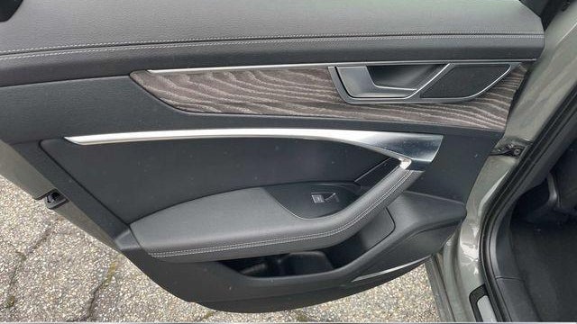 2024 Audi A6 quattro Premium Plus 55 TFSI