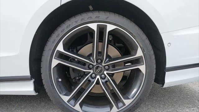 2026 Audi A8 L quattro 55 TFSI