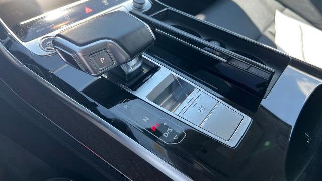2022 Audi A8 L quattro 55 TFSI