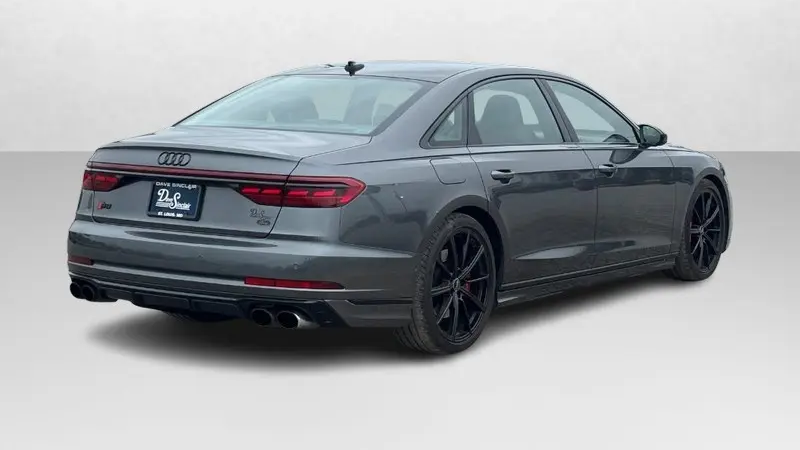 2022 Audi S8 4.0T quattro