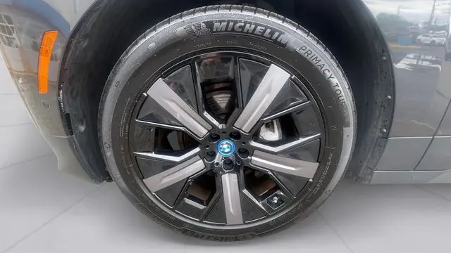 2024 BMW iX xDrive50