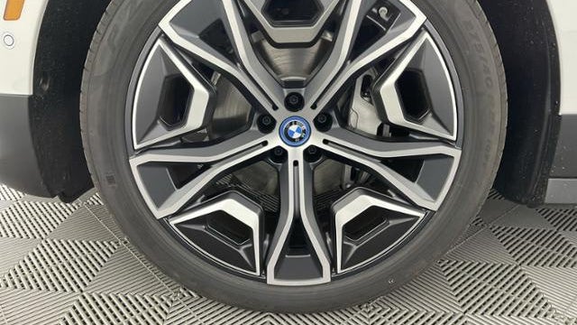 2022 BMW iX xDrive50
