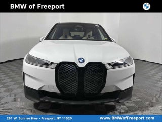 2022 BMW iX with Alpine White Exterior