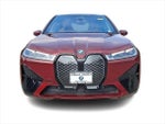 2025 iX Thumbnail 2