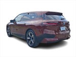 2025 iX Thumbnail 5
