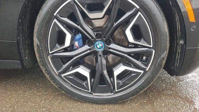 2025 BMW iX M60