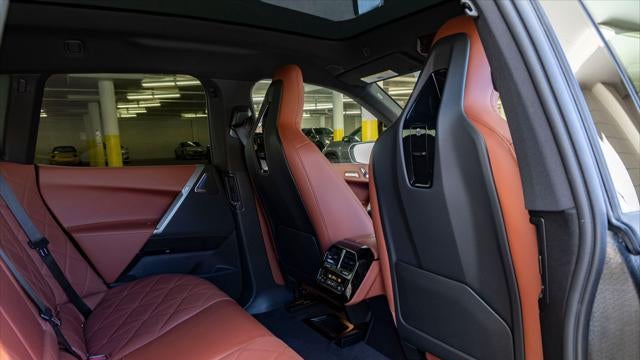 2025 BMW iX M60