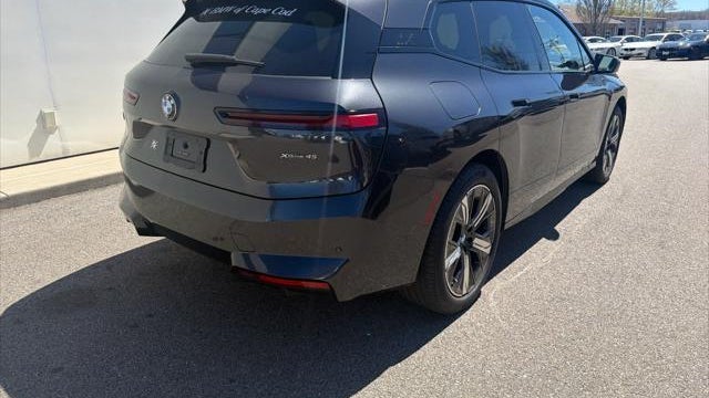 2026 BMW iX xDrive45