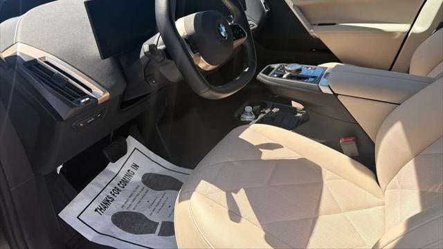 2026 BMW iX xDrive45