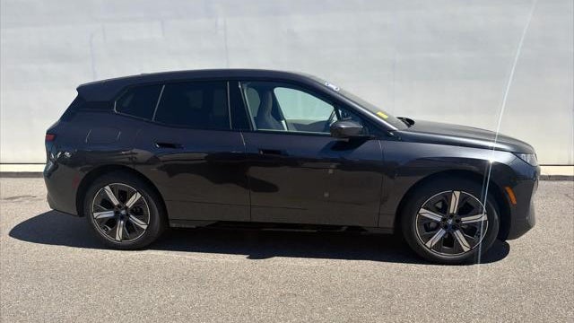 2026 BMW iX xDrive45