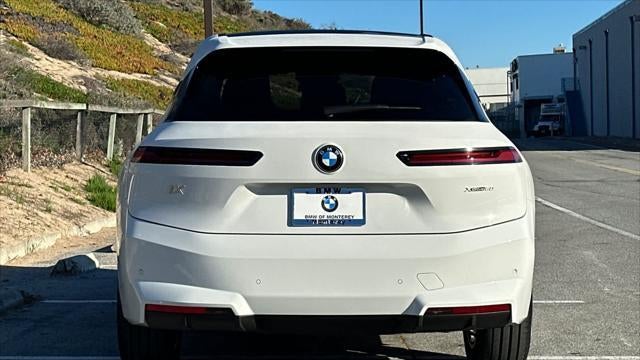 2026 BMW iX xDrive60