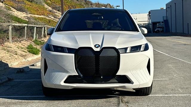 2026 BMW iX xDrive60