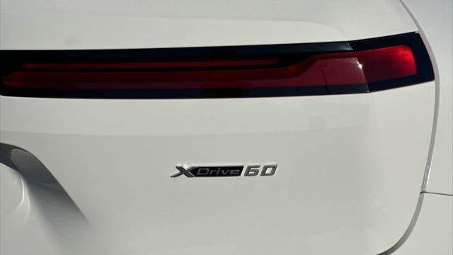 2026 BMW iX xDrive60