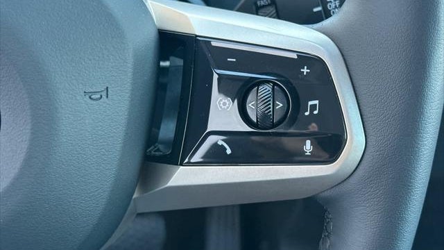 2026 BMW iX xDrive60